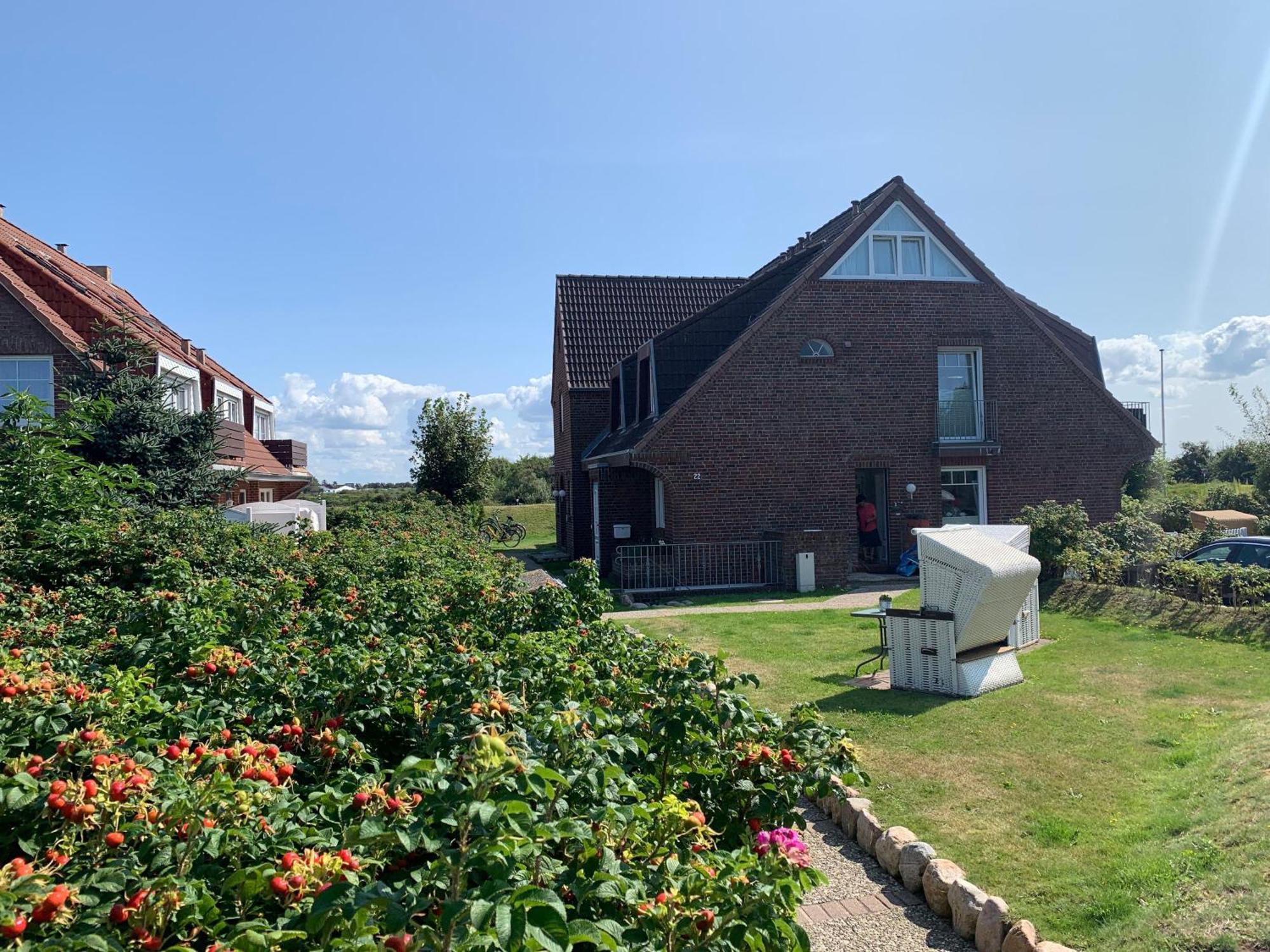 Sylter-Rose-3A-Strandnahe-Ferienwohnung-Mit-Strandkorb Westerland Exterior photo